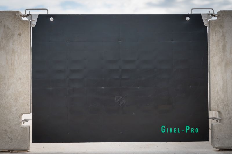 NUEVO DESARROLLO DE SISTEMA DE CIERRE Y PANEL DE PUERTAS DE CORRALES