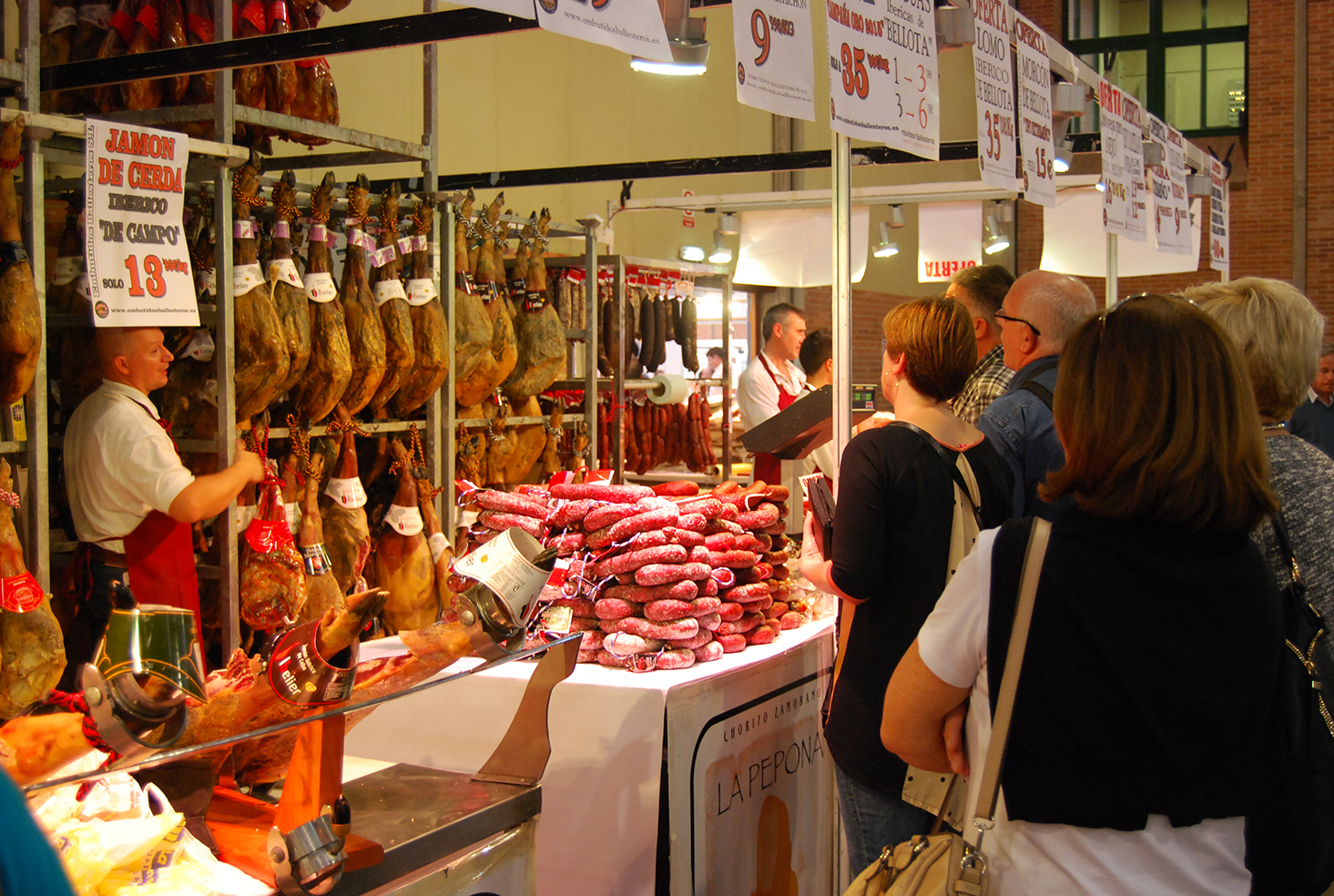 217.000 visitantes respaldan la FERIA GENERAL en su 75 edicion.